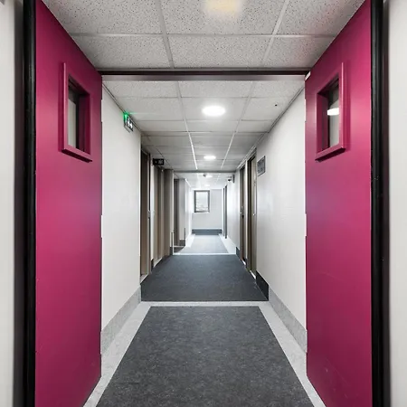 Lyon Hotel 2*