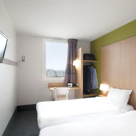 Lyon Hotel Vénissieux