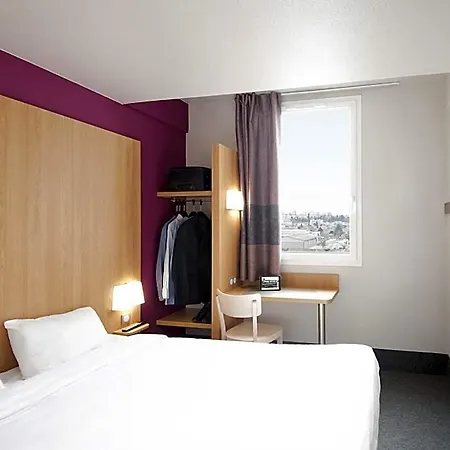 Lyon Hotell Vénissieux