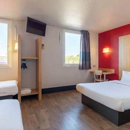 Lyon Hotel
