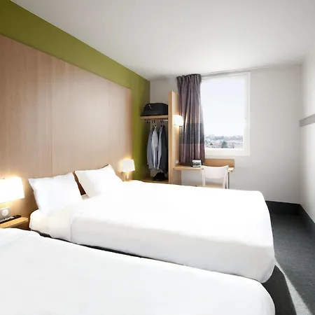 Lyon Hotel Vénissieux